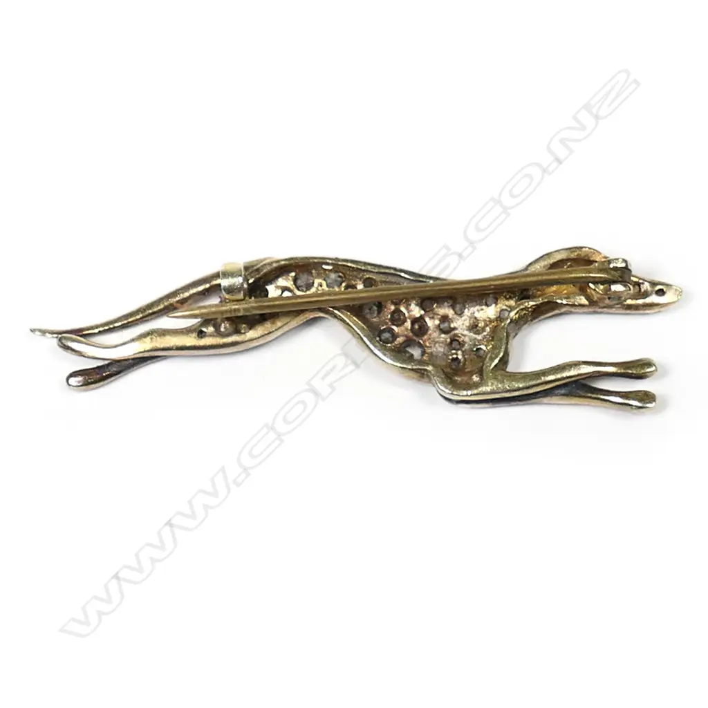 A vintage style gold, silver and diamond brooch, Image 1++
