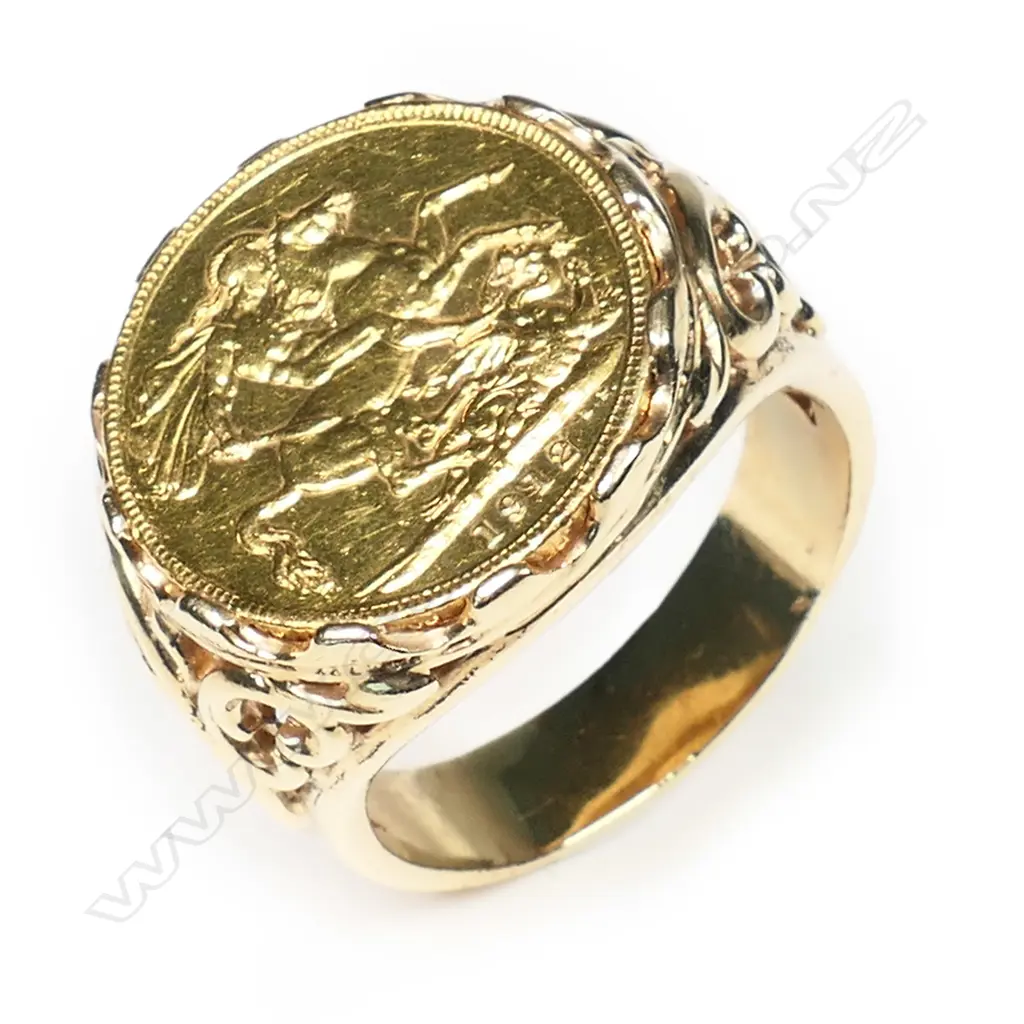 A 1912 full sovereign ring, Image 1++