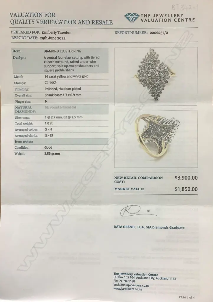 A 14ct gold and diamond cluster ring, Image 1++