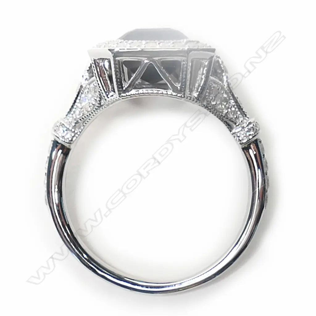 A 14ct white gold, green tourmaline and diamond Art Deco style ring, Image 1++