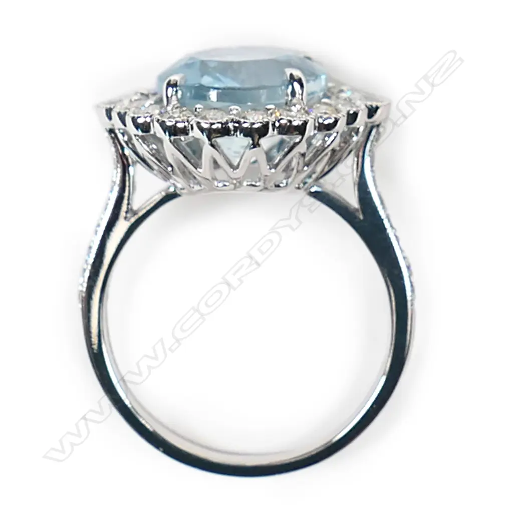 A 14ct white gold, aquamarine and diamond antique style ring, Image 1++