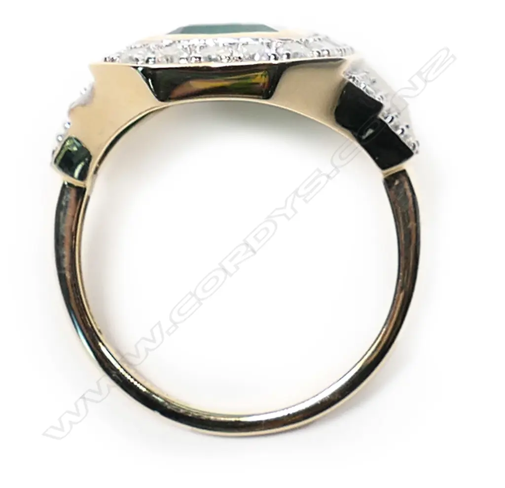 A 14ct gold, emerald and diamond Art Deco style ring, Image 1++
