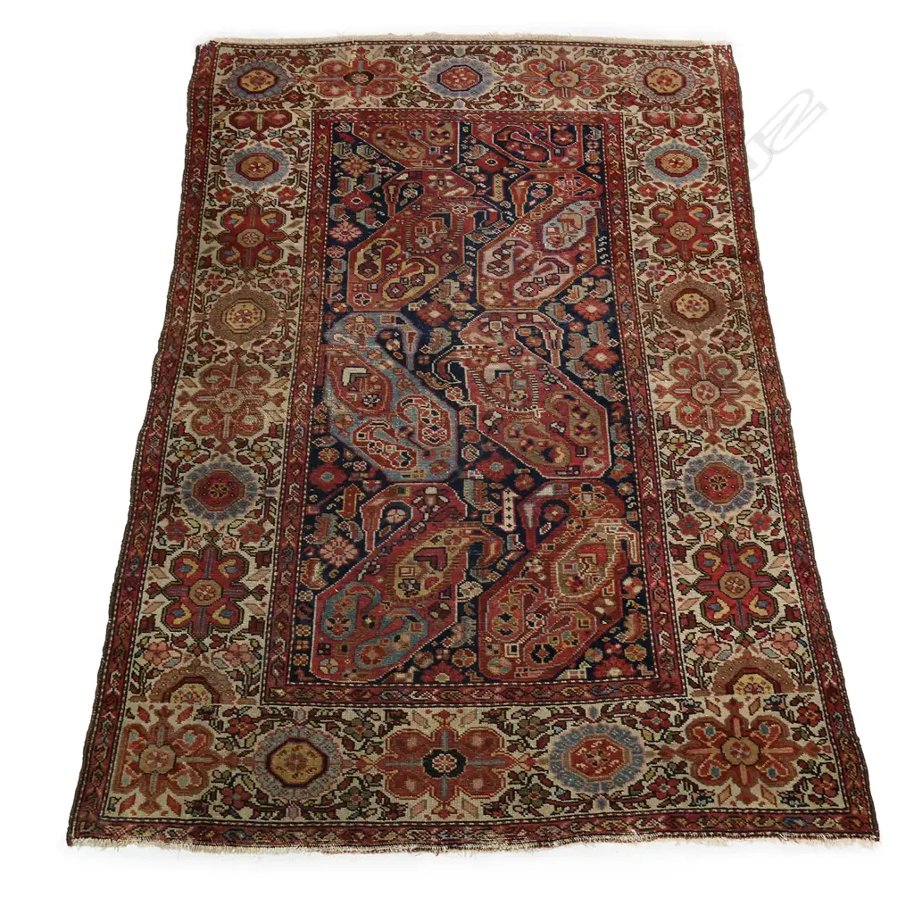 An antique hand knotted rug Image 1++