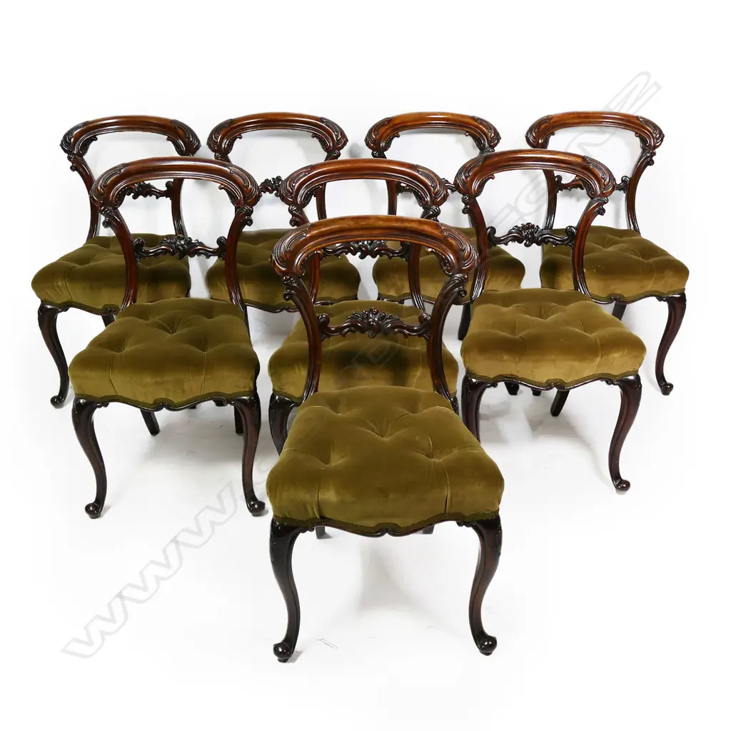 A set of eight Victorian walnut dining chairs, Image 1++