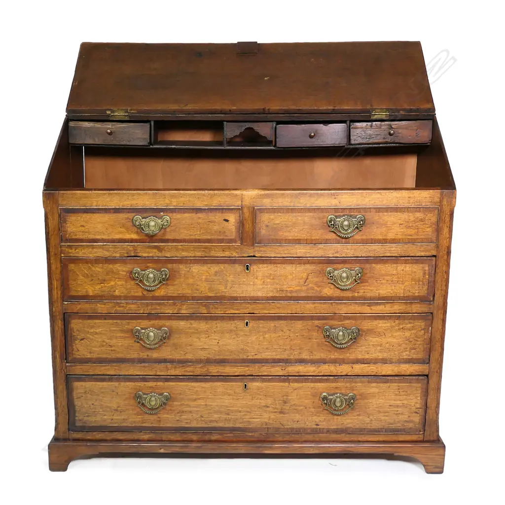 A Georgian oak bureau, Image 1++