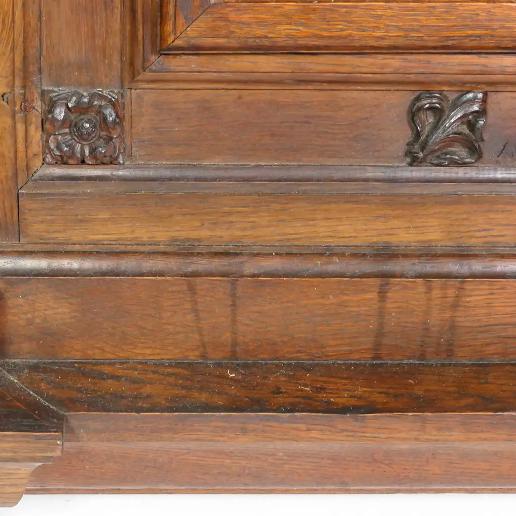 An oak commemorative coat/hat stand, Image 1++