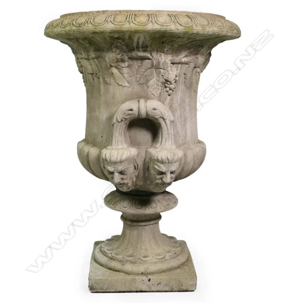 A large Regency style fine concrete garden pedestal urn, Image 1++