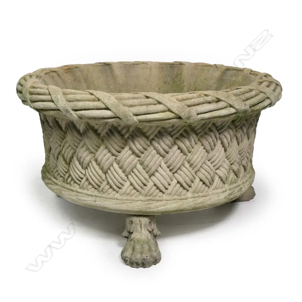 A classical Tudor style fine concrete wide low planter, Image 1++
