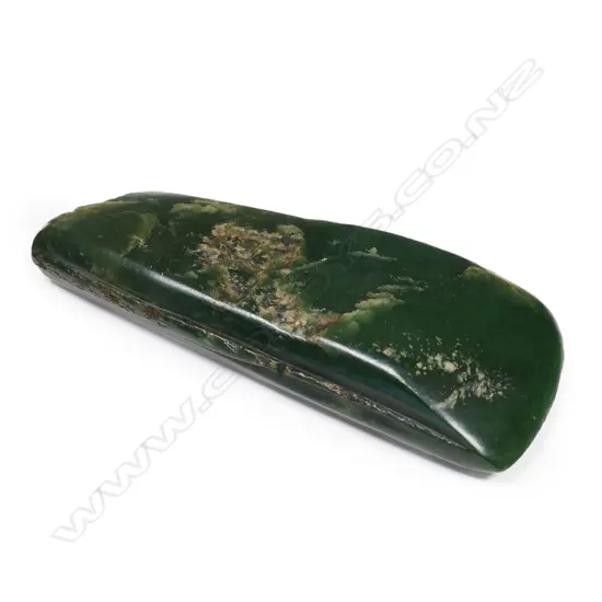 A nephrite adze blade (toki pounamu). Y21416.