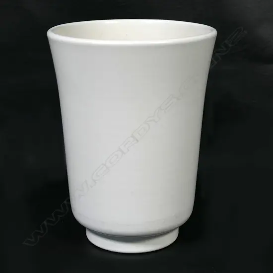 Crown Lynn hand potted small vase,