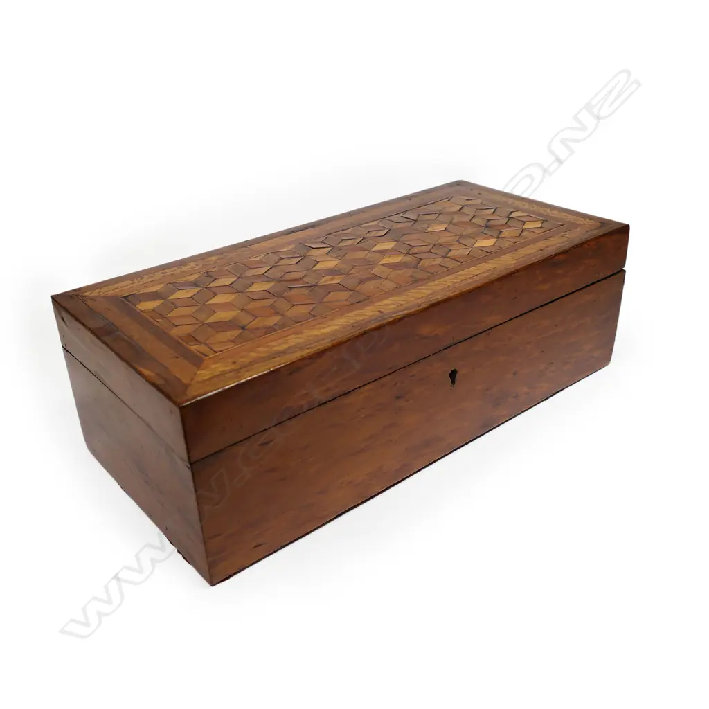 Attributed William Norrie New Zealand colonial inlaid woods glove / jewel box, Image 1++