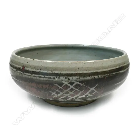 A Peter Stichbury large stoneware bowl,