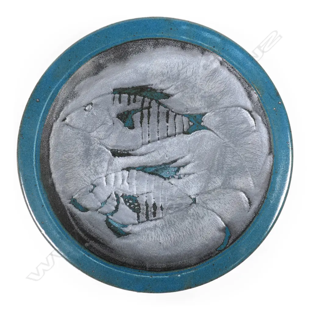 A Peter Stichbury twin fish plate, Image 1++
