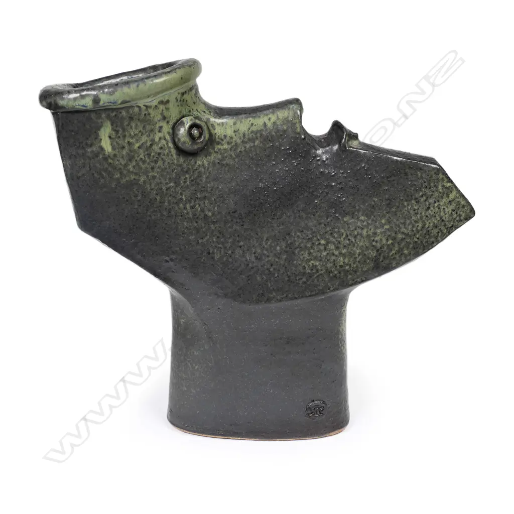 A John Crawford, Hector Pottery, vase, Image 1++