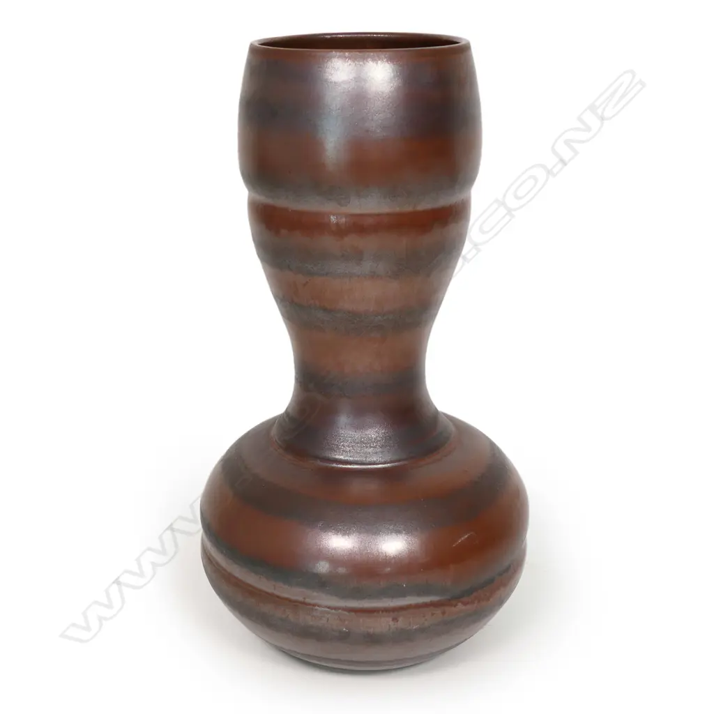 An Anneke Borren tall vase, Image 1++