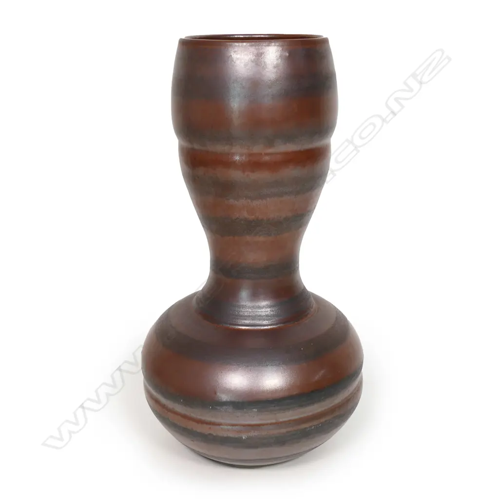 An Anneke Borren tall vase, Image 1++