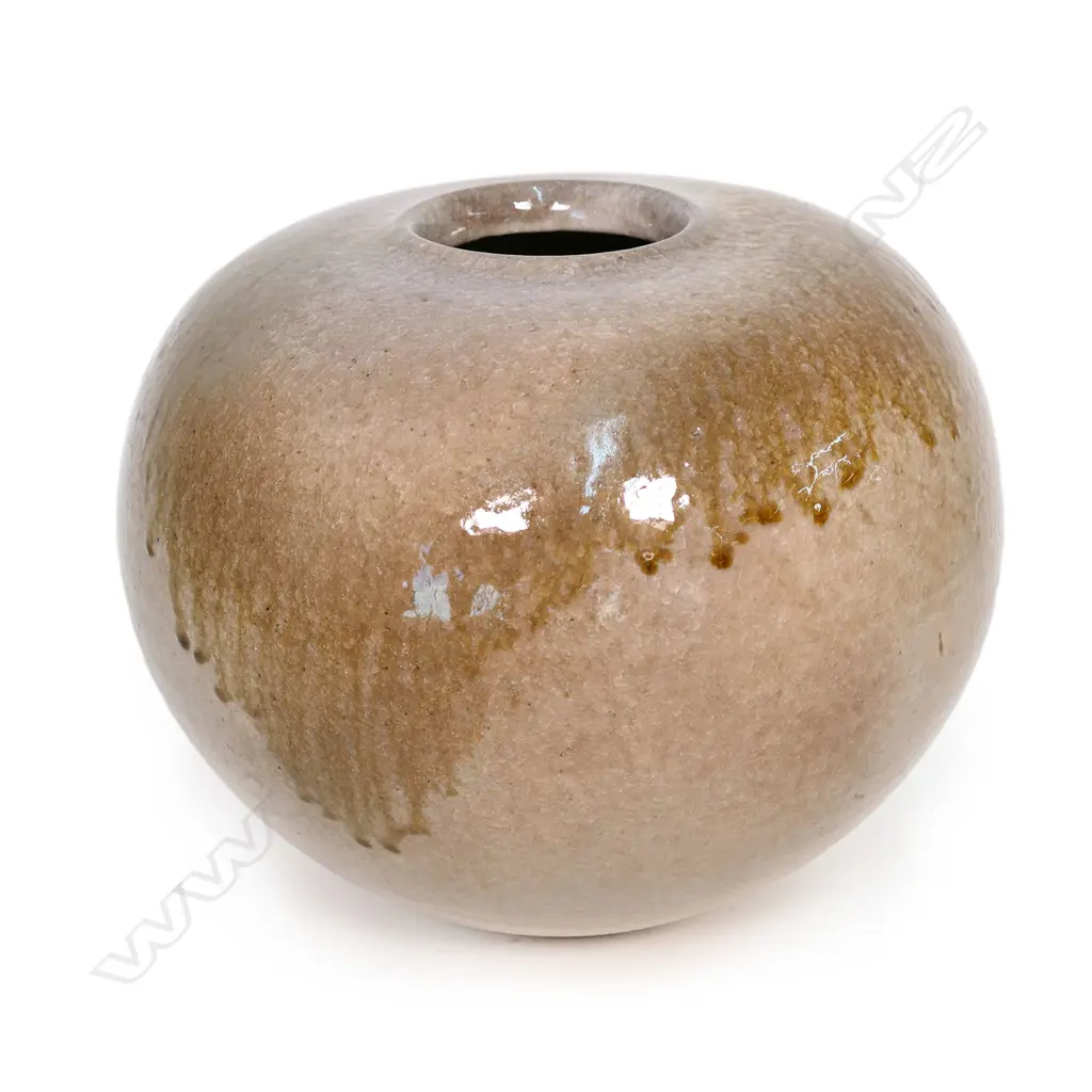 A Paul Fisher large ovoid orb form vase, Image 1++