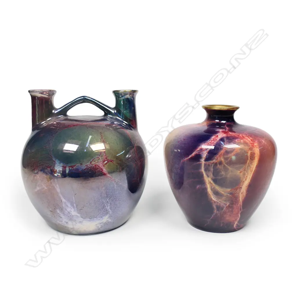 Two Wilkinson's Oriflamme vases, Image 1++
