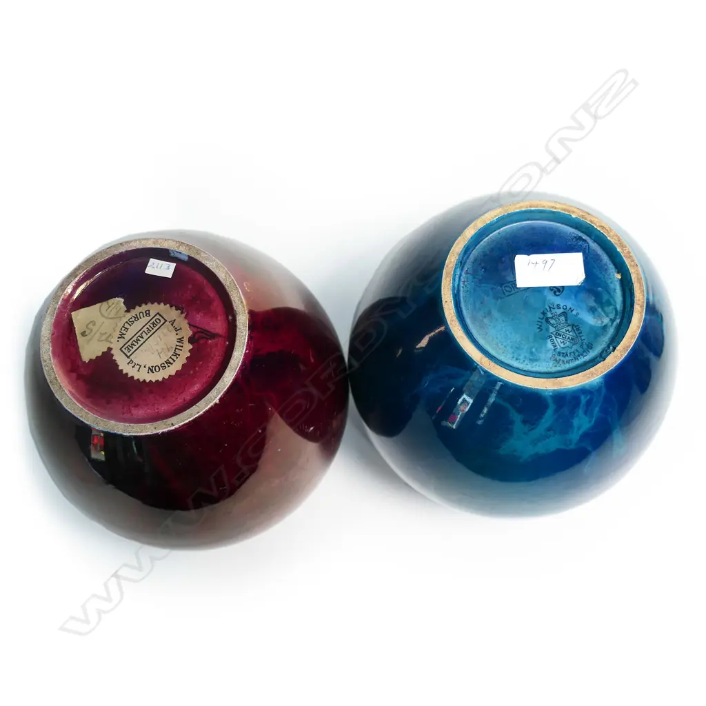Two Wilkinson's Oriflamme vases, Image 1++
