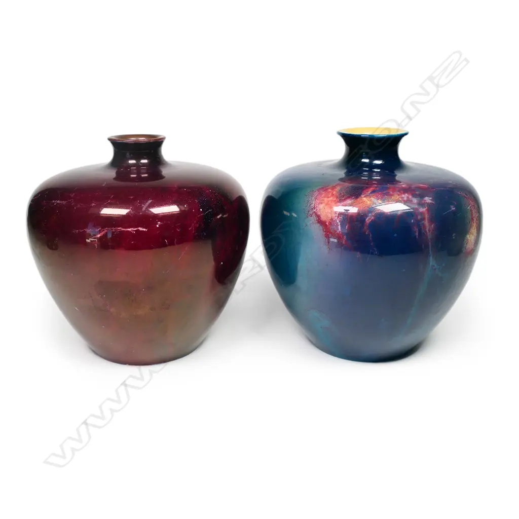 Two Wilkinson's Oriflamme vases, Image 1++