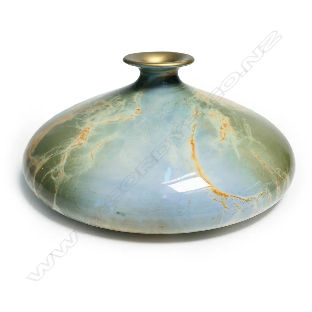 Wilkinson's Oriflamme squat wide vase, Image 1++