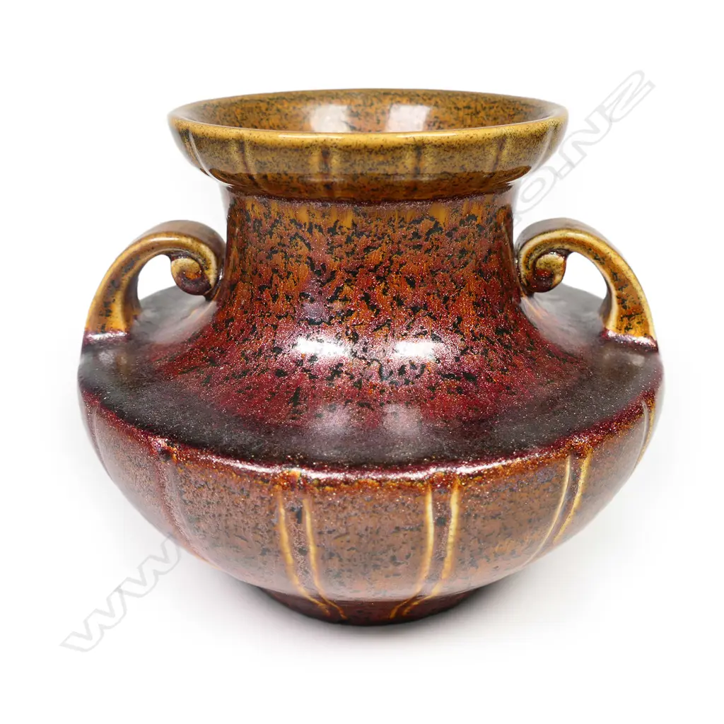 A Pilkington's Royal Lancastrian art glazed squat vase, Image 1++