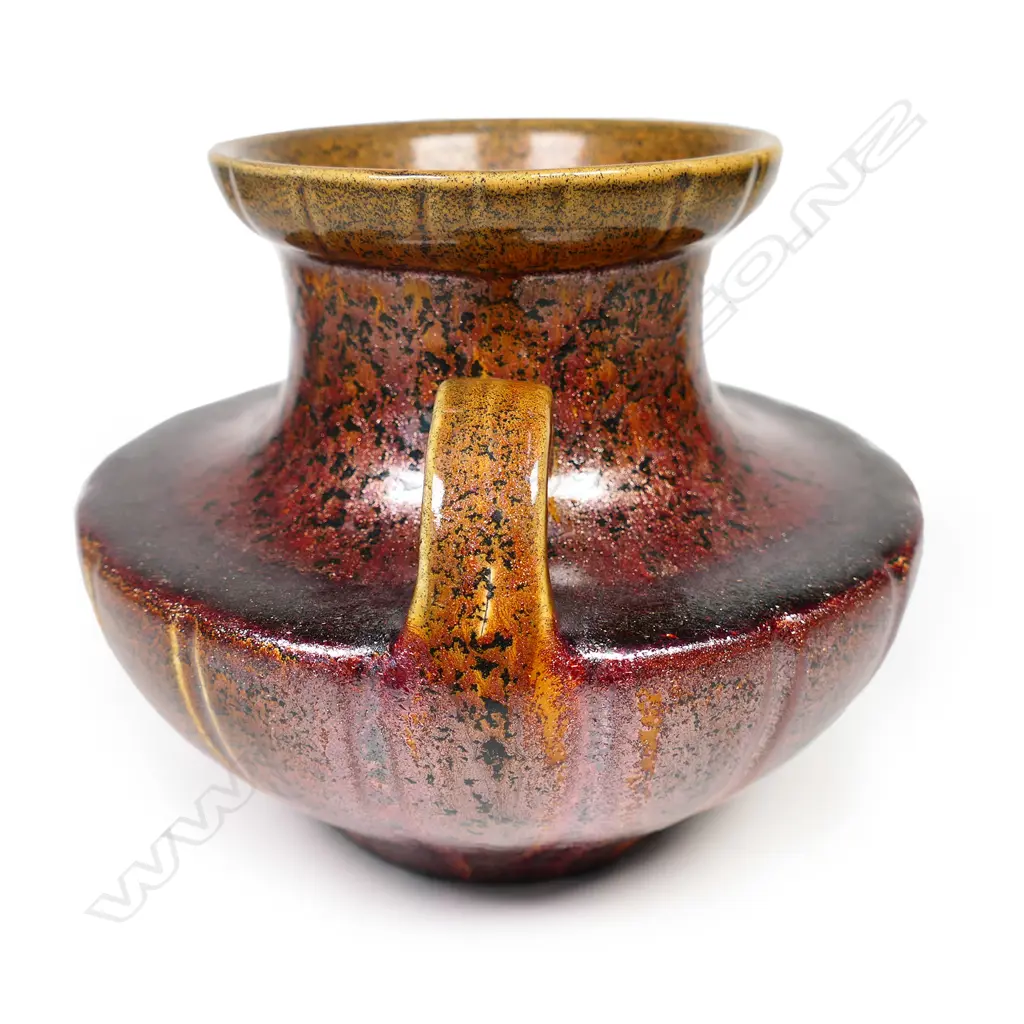 A Pilkington's Royal Lancastrian art glazed squat vase, Image 1++