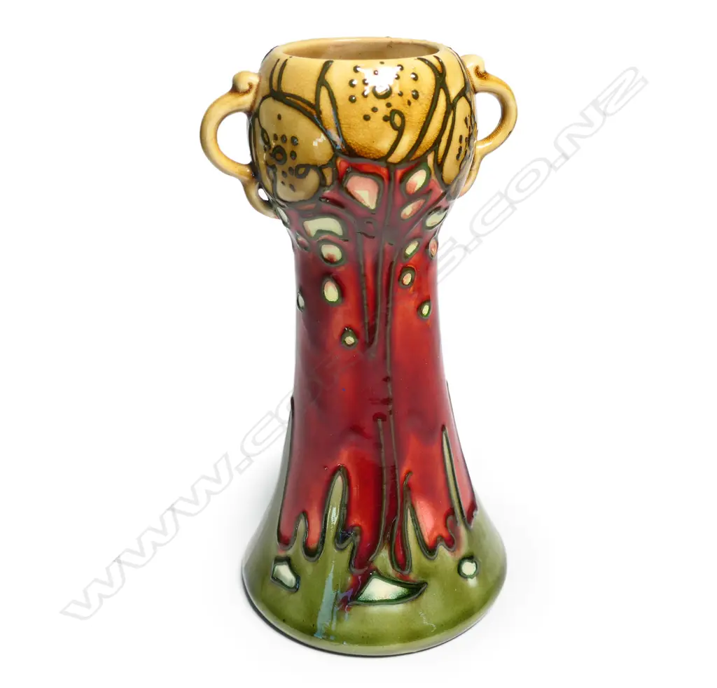 A Mintons secessionist vase, Image 1++