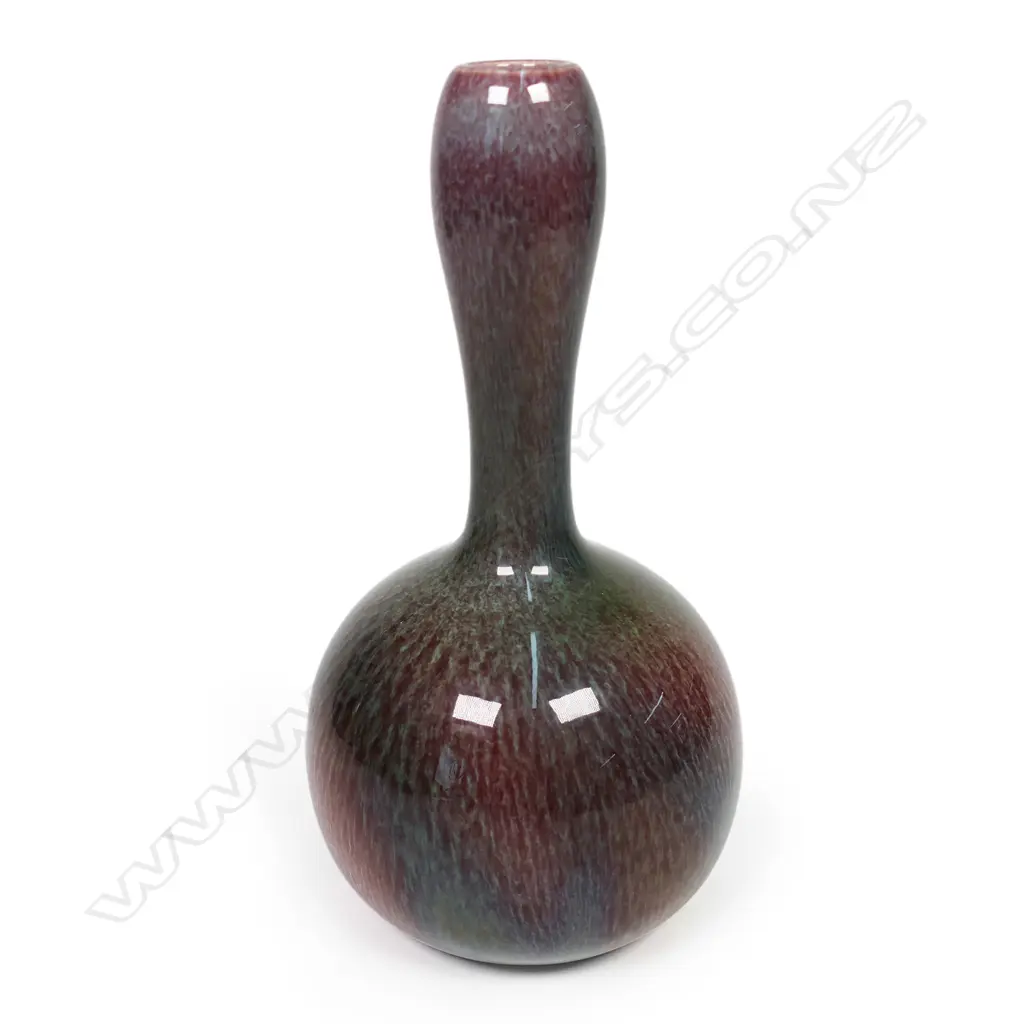 A Bretby art glaze specimen vase, Image 1++