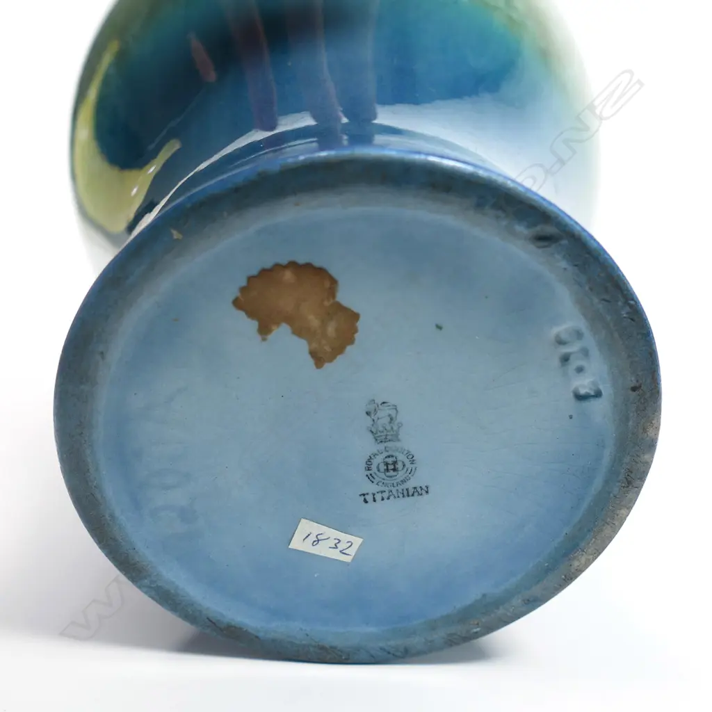A Royal Doulton Titanium large baluster vase, Image 1++