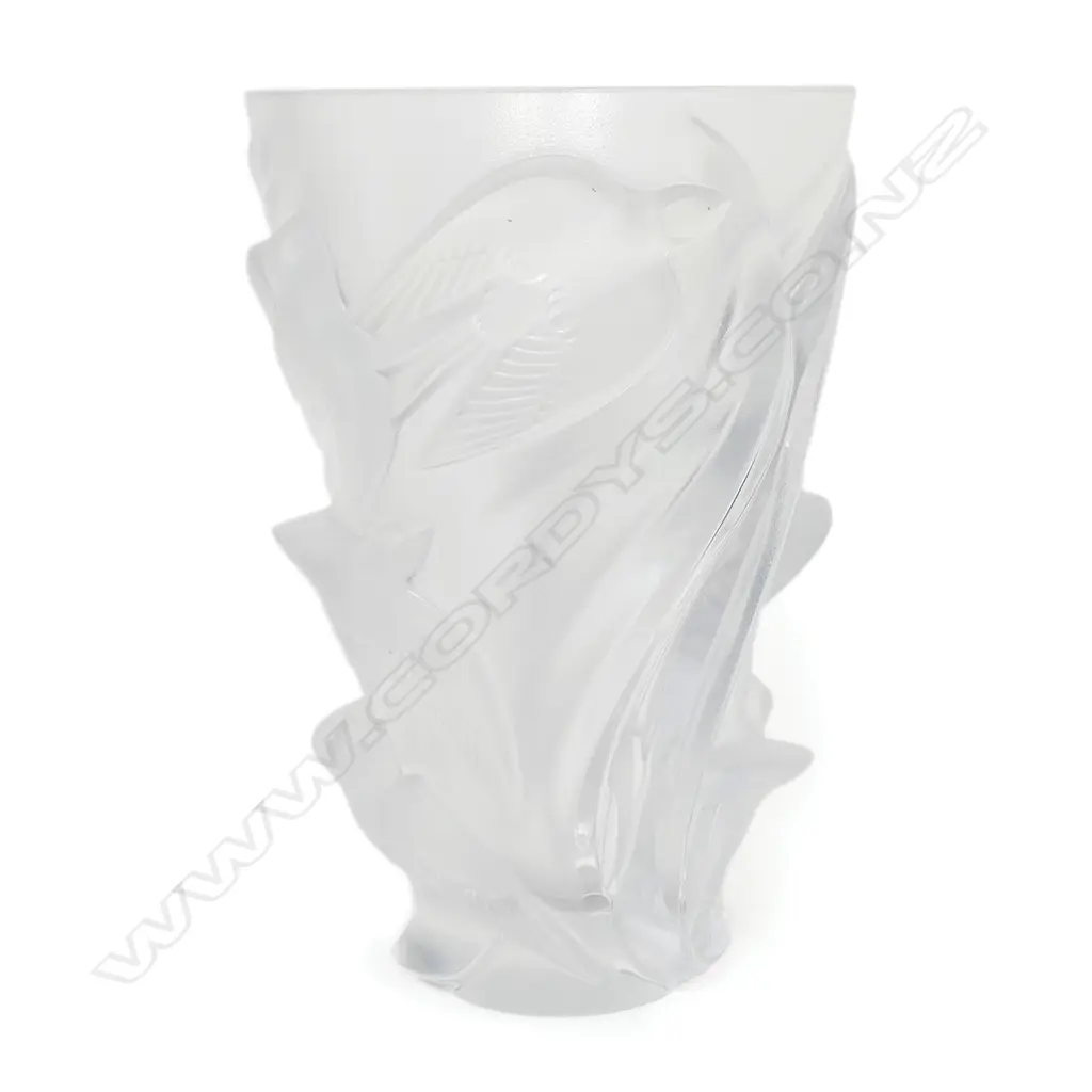 A large, heavy Lalique 'Martinets' vase, Image 1++