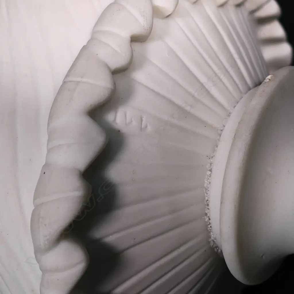 A Victorian Parian ware bust of Clytie, Image 1++