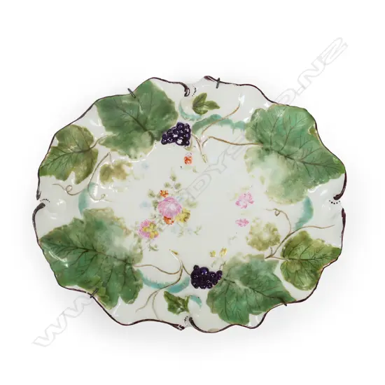 An early 19thC Chelsea or Bow relief moulded leaf dish,