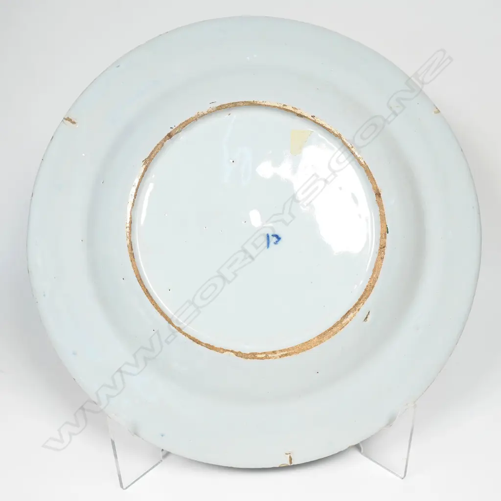 A pair of 18th/19thC English Delft chinoiserie plates, Image 1++