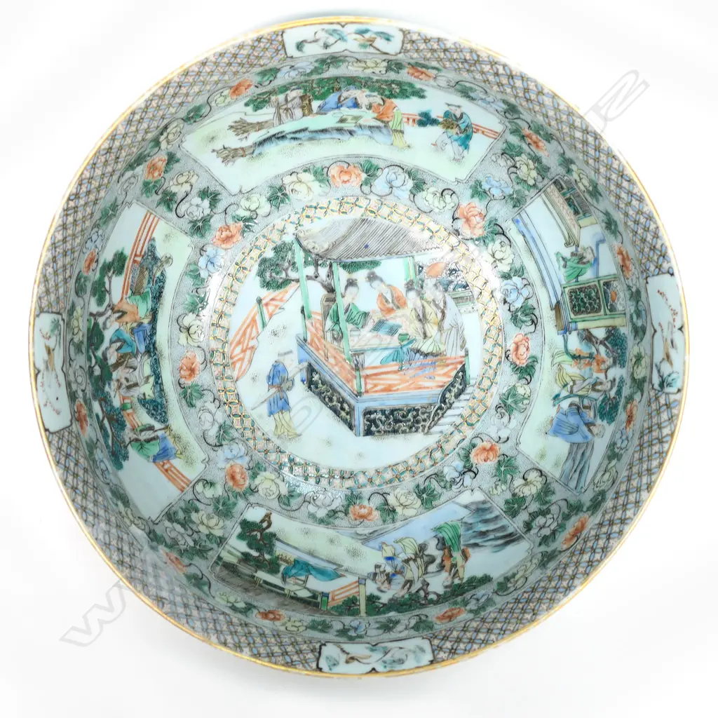 A 19thC Chinese famille verte punch bowl, Image 1++