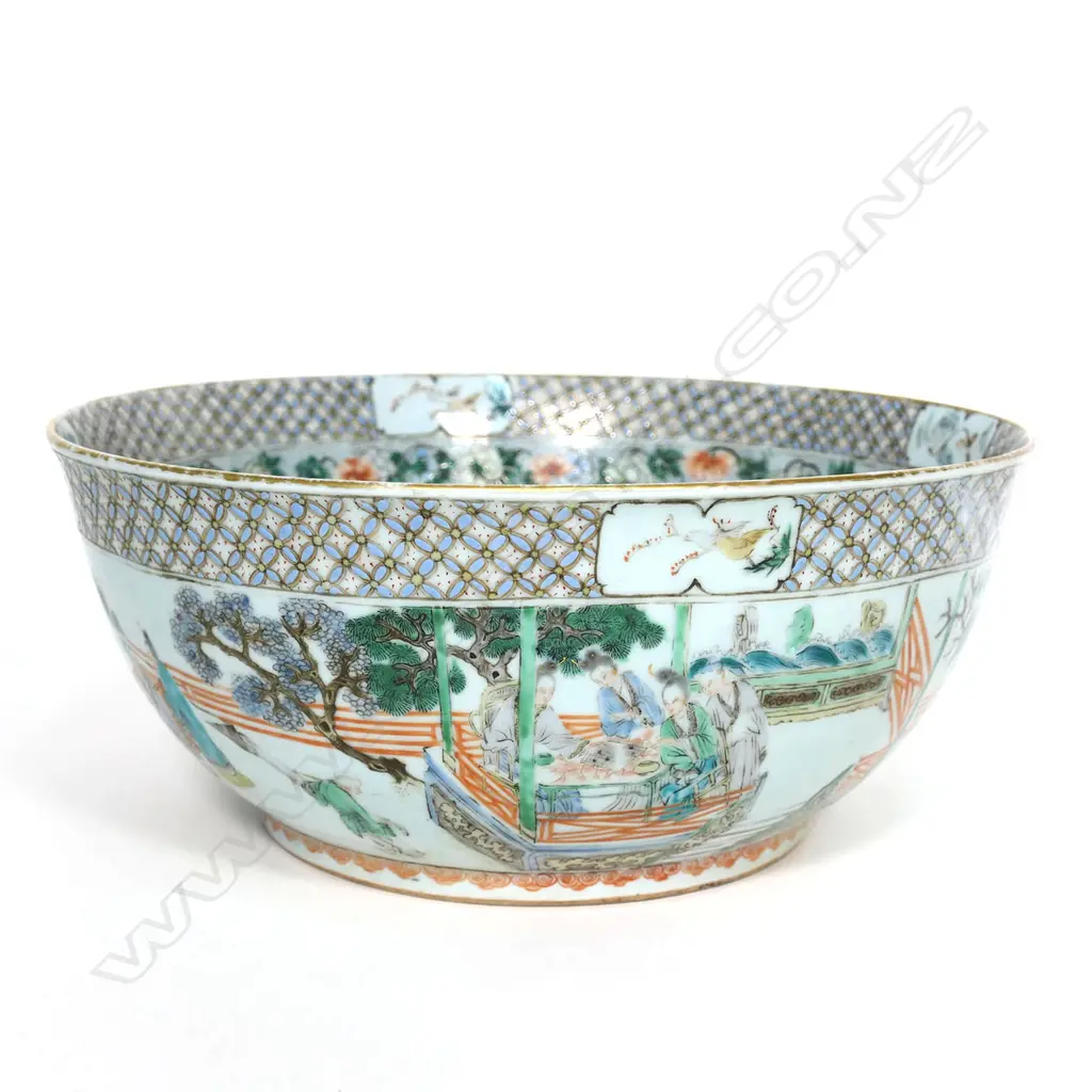 A 19thC Chinese famille verte punch bowl, Image 1++