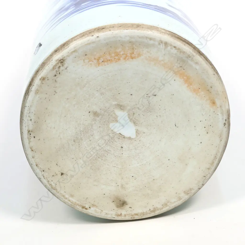 A large transitional style underglaze blue cylindrical vase, Image 1++
