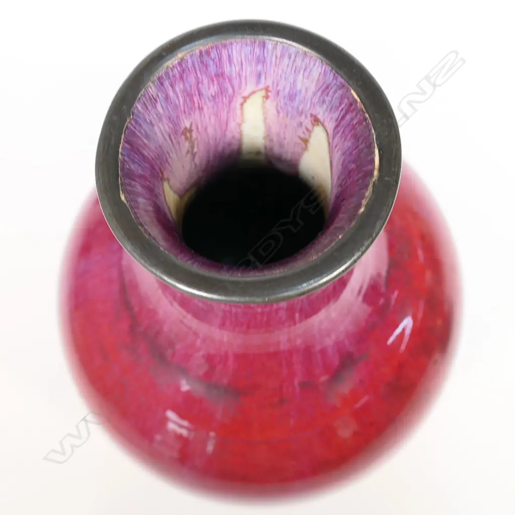 A Chinese reputed Qing dynasty glazed red vase, Image 1++
