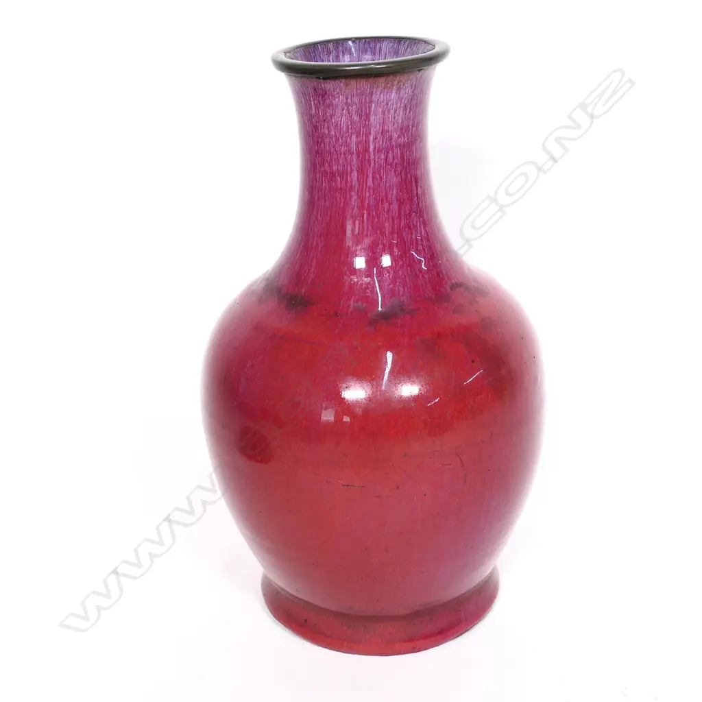 A Chinese reputed Qing dynasty glazed red vase, Image 1++