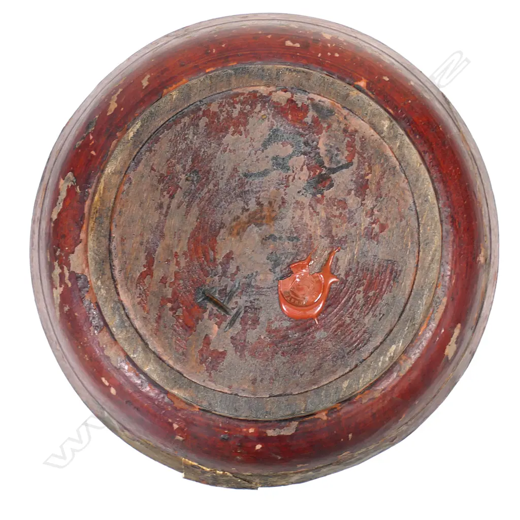 An old Chinese painted wooden dish, Image 1++