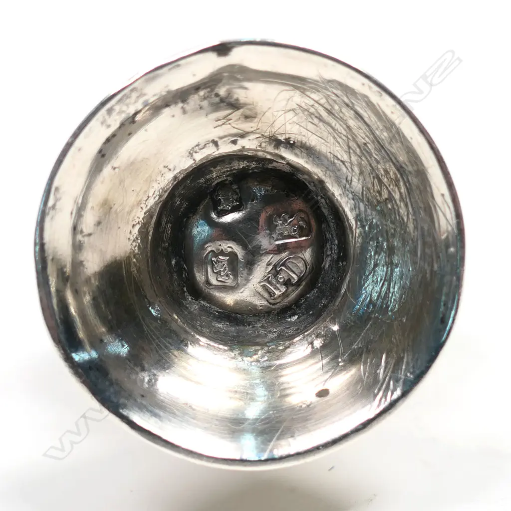 A George III silver pepperette, London 1765, Image 1++
