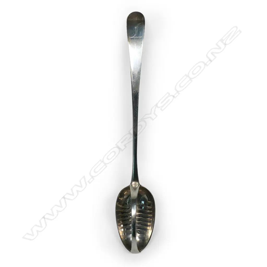An Irish George III silver  gravy strainer spoon, Dublin 1776, attributed to John Read, Image 1++