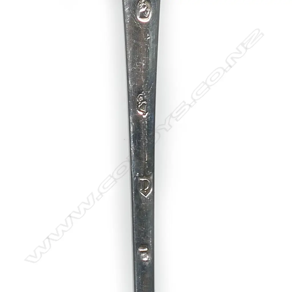 An Irish George III silver  gravy strainer spoon, Dublin 1776, attributed to John Read, Image 1++