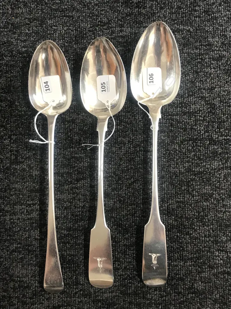 A George III Irish silver pie spoon, by Laurence Nowlan, Dublin 1806, Image 1++