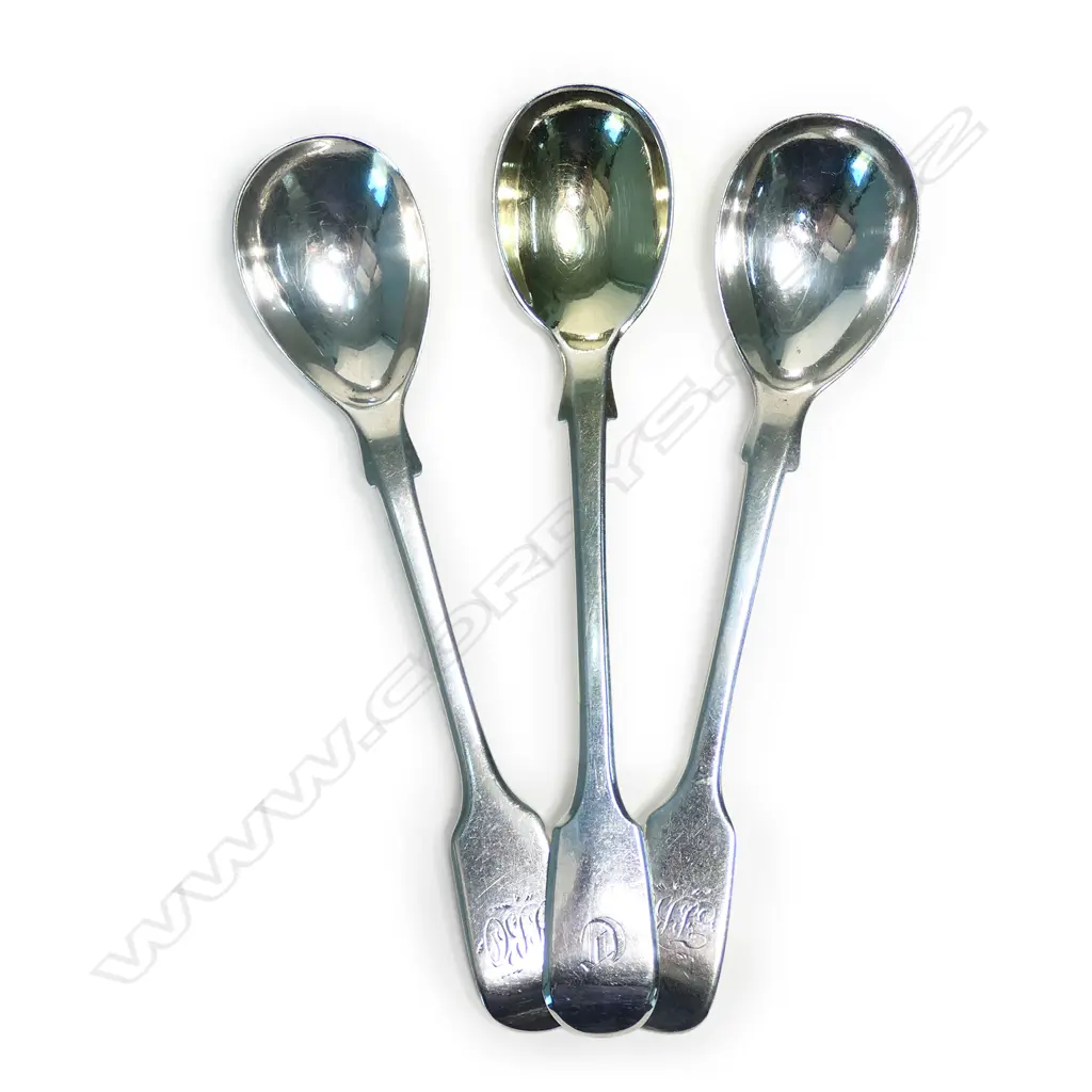 Three antique silver mustard spoons, Image 1++