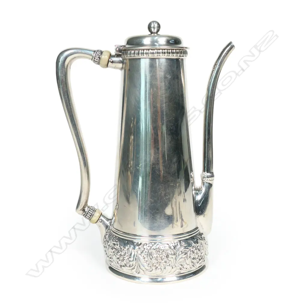 A Tiffany & Co sterling silver 'after dinner' demi-tasse coffee pot, pattern 4755 T 3362, c.1892 -1902, Image 1++