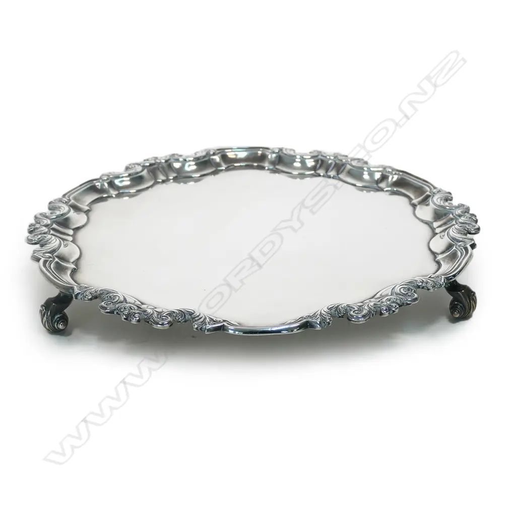 A George II silver salver, London 1742 by George Hindmarsh, Image 1++