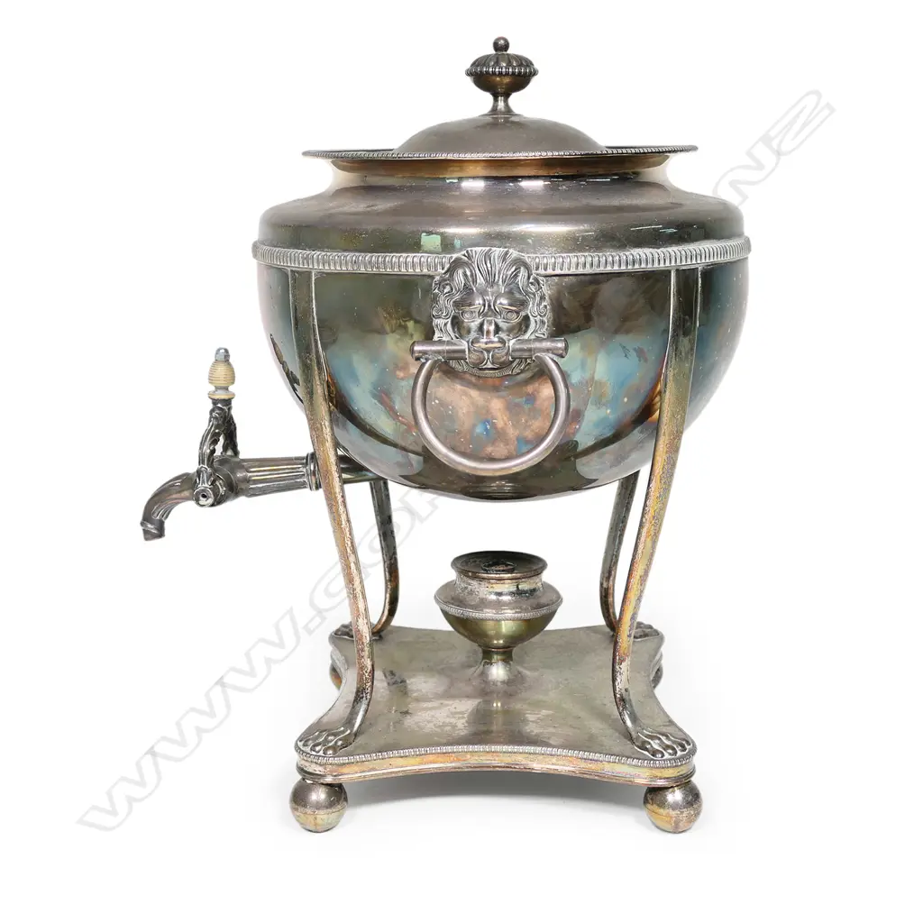 A Victorian silver plate lidded tea urn, Image 1++