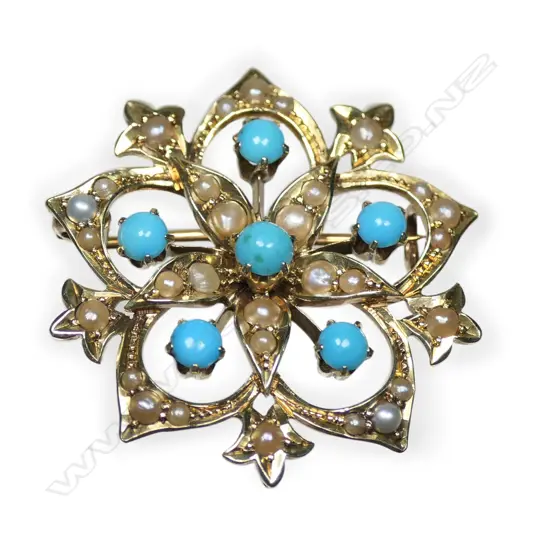 An Edwardian 15ct yellow gold turquoise and seed pearl brooch,