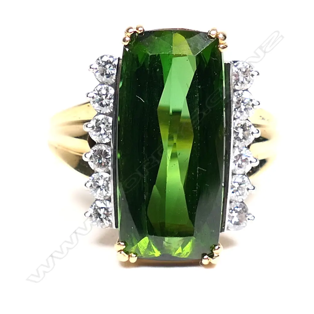 An estate 18ct gold, tourmaline and diamond dress ring, Image 1++